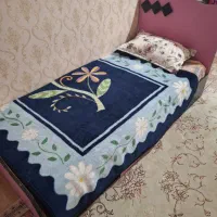 تخت وکمد