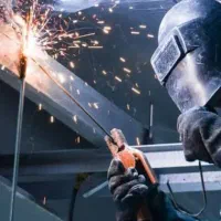 جوشکار نیمه ماهر نیازمندیم