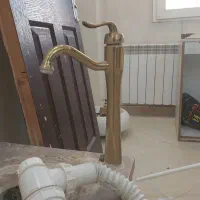 شیر روشویی پایه بلند برند رابو رنگ طلایی