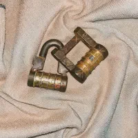 قفل و انبر کلکسیونی