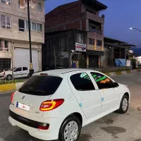 ۲۰۷مدل۹۹ سقف فلز بدون رنگ فرمون برقی مشابه صفر