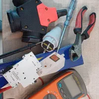 برقکار سیم کشی برق ساختمان تاسیسات تعمیر