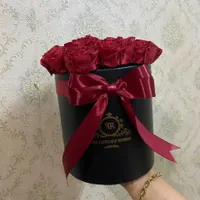 باکس گل رز روبانی زرشکی