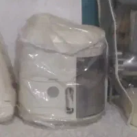 آبمیوه گیری و سبزی خرد کن تمییز