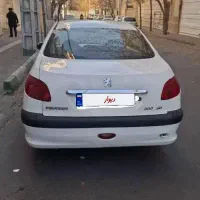 پژو صندوق دار 206