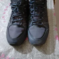 یک جفت کفش اسپرت خارجی|کیف، کفش، کمربند|شاهینشهر, مسکن مهر|دیوار