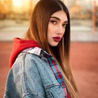 عکاسی پرتره و مدلینگ حرفه ای