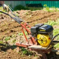 شخم زنی با تیلر و نهرکشی تخصصی و هرس درختان