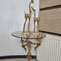 مجسمه و میز برنزی