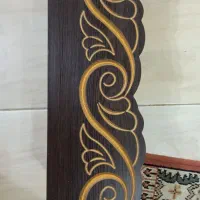 کتیبه چوبی طرح دار رنگ قهوه ای اندازه ۱۳/۳