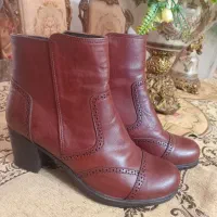 بوت تمام‌چرم