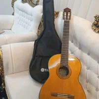 گیتار یاماها c70