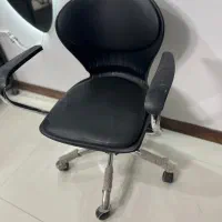 فروش صندلی پشت میزی مخصوص صندوقدارا