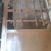 درب ورودی و درب اتاق کاملا سالم