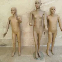 مانکن بچگانه|فروشگاه و مغازه|قم, زنبیل آباد|دیوار