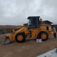 خدمات لودر و کمپرسی واجاره دو دستگاه لودر
