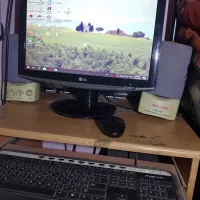 کامپیوتر سالم همه چی کامل ۵ تومن