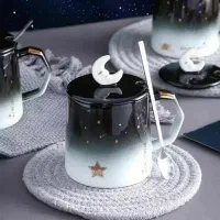 ماگ طرح ماه در دار خیلی خاص و خوشگل