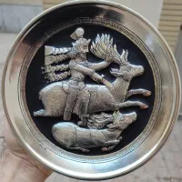 بشقاب قلمزنی نیمه برجسته شاهپور دوم