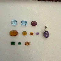 تعدادی سنگ انگشتر جواهری اصل