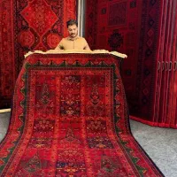 درخشان% فرشی ساده با جلوه‌ای پرابهت