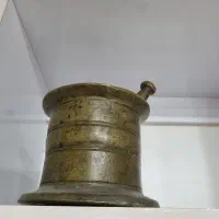 هاونگ صد ساله ساخت روسیه شوروی سابق|کلکسیون اشیاء عتیقه|آبادان, |دیوار