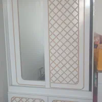 کمد لباس در حد نو