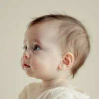 مربی نگهداری کودک هستم