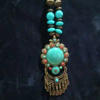 گردن بند سینه بند