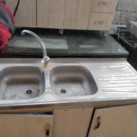 سینک . آب چکان .و کابینت زمینی