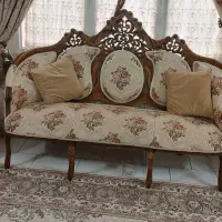 مبل در حد نو و دو عدد والان ست مبل