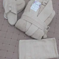ست حوله ی تنپوش وحوله ی دست وصورت ودمپایی حوله ای|لباس|آمل, |دیوار