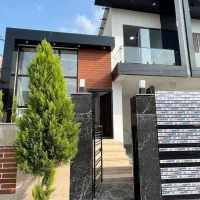 ویلا نیم پیلوت سه خواب180 متری مدرن نوساز