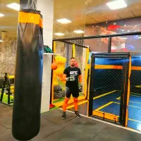 آموزش بوکس،کیکبوکس،MMA،دفاع شخصی،سلاح رزمی