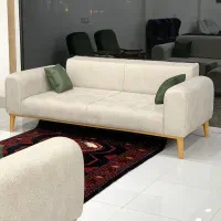 به یک نجار و رویه کوب مبل راحتی نیازمندیم فوری