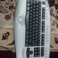 سلام یک عدد مانیتور و کیس با کیبوردوموس