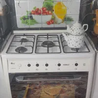 میز غذا خوری و گاز طرح فر|میز و صندلی غذاخوری|همدان, |دیوار