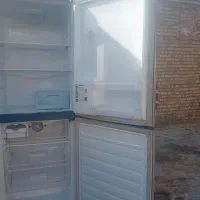 یخچال تمیز توسی