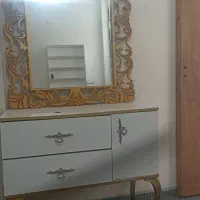 دکور سه تکه سفید طلایی شیک به همراه دیگر وسایل