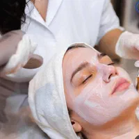 انجام خدمات پاک سازی و فیشیال|خدمات آرایشگری و زیبایی|قم, سالاریه|دیوار