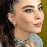 میکاپ و شنیون درسالن زیبایی ودر منزل شما(هوم سرویس