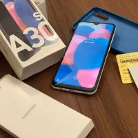 گوشی a30s سامسونگ بسیار تمیز با کارتن