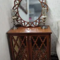 آینه و کنسول با شمعدان