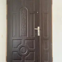 درب ورودی ساختمان  دو لنگه