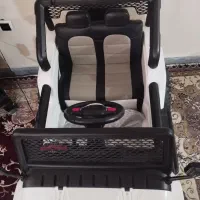 ماشین شارژی جیپ ۴موتوره سالم وتمیز|اسباب و اثاث بچه|اسدآباد, |دیوار