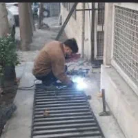 جوشکاری و انجام خدمات ساختمان