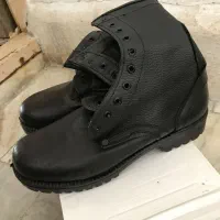 پوتین سربازی|کیف، کفش، کمربند|کاشمر, |دیوار