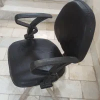 فروش تعدادی میز و صندلی اداری در حد نو|مبلمان اداری|رفسنجان, |دیوار