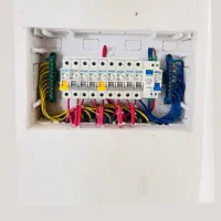 سیم کشی و هوشمندسازی ساختمان پذیرفته میشود|خدمات پیشه و مهارت|میانه, |دیوار