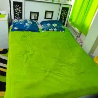 تخت دونفره جکدار با دو تشک و فرش وروتختی